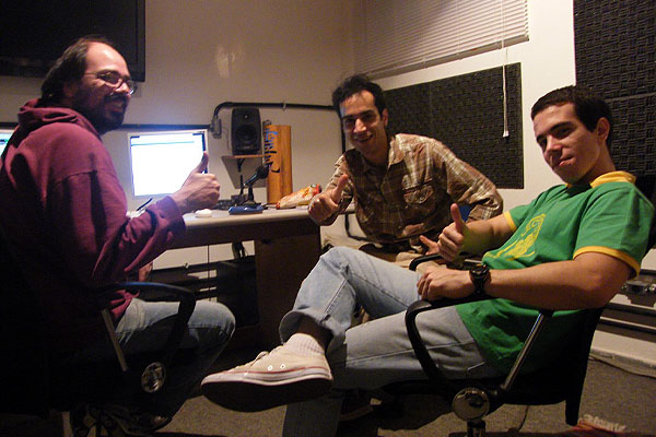 Banda em sessão de estúdio